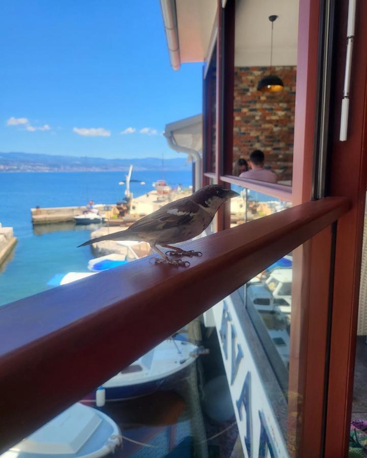 Apartment With Direct Sea View, Free Parking And Close To Beaches And Promenade Lovran Exteriér fotografie
