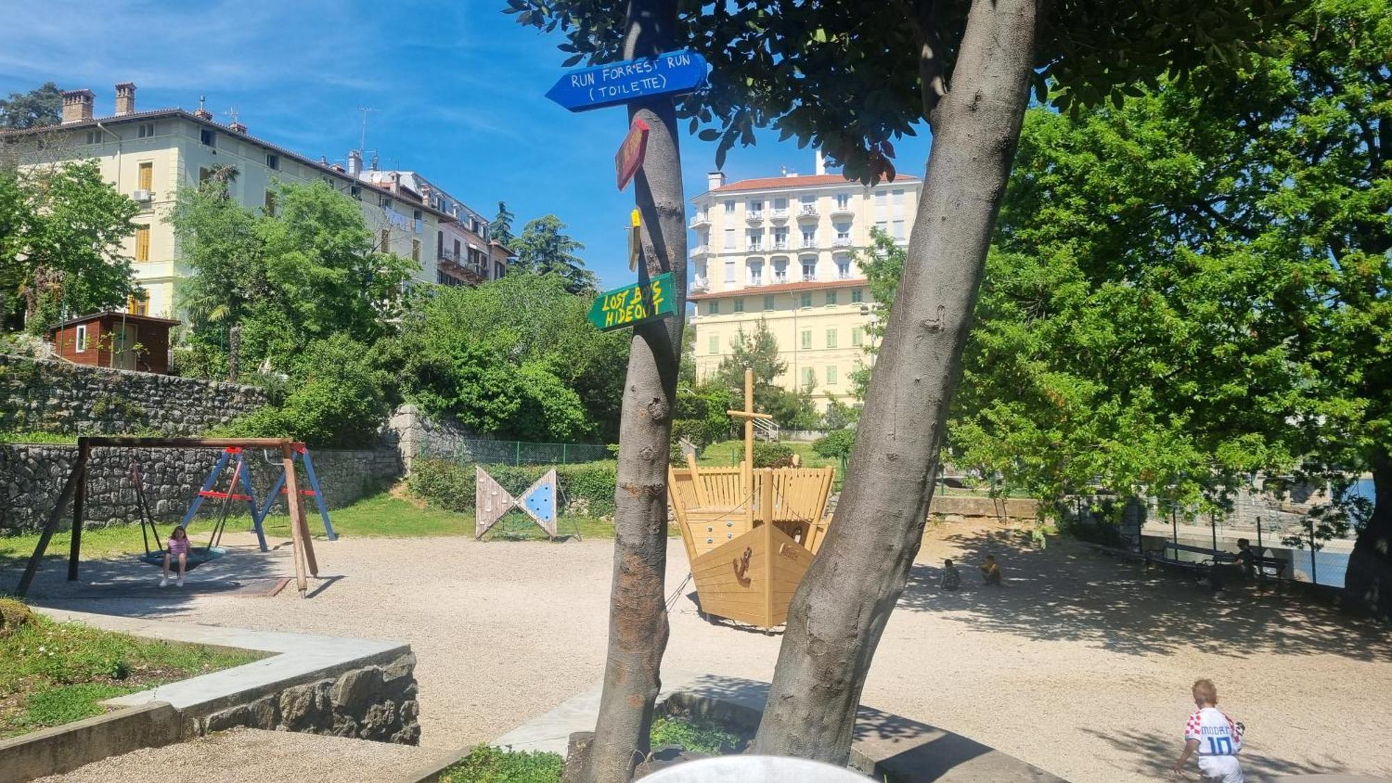 Apartment With Direct Sea View, Free Parking And Close To Beaches And Promenade Lovran Exteriér fotografie